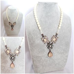 Costume jewelry Necklace